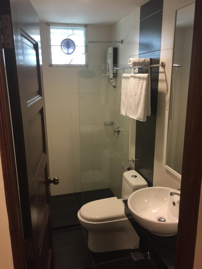 Premierz Hotel Labuan Ngoại thất bức ảnh